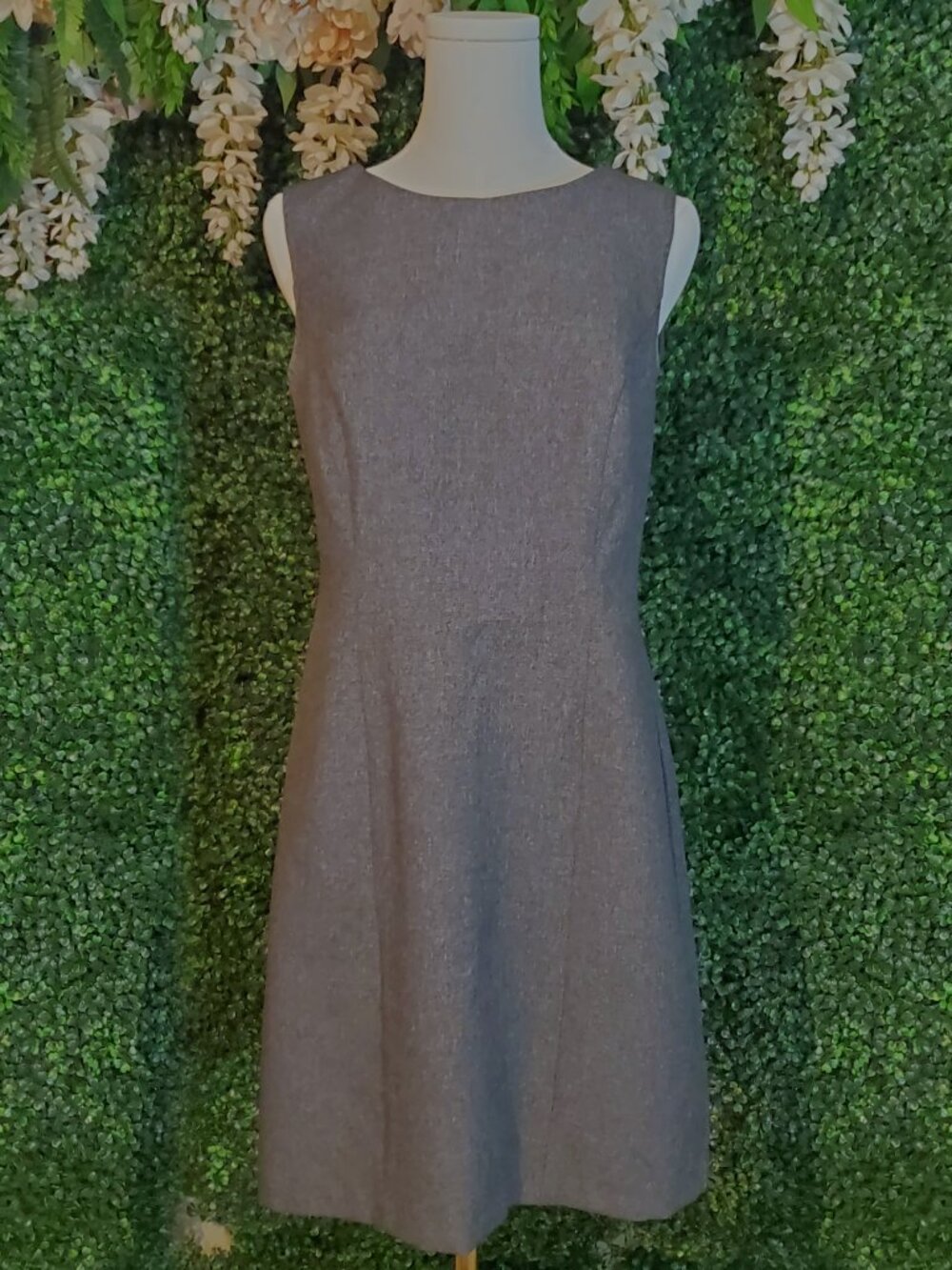 Charcoal Heather Gray Sleeveless Sheath Dress Crew Neck Princess Seams Work Sz 6